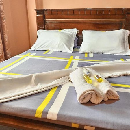 Résidence Des 7 Collines Yaoundé Esterno foto