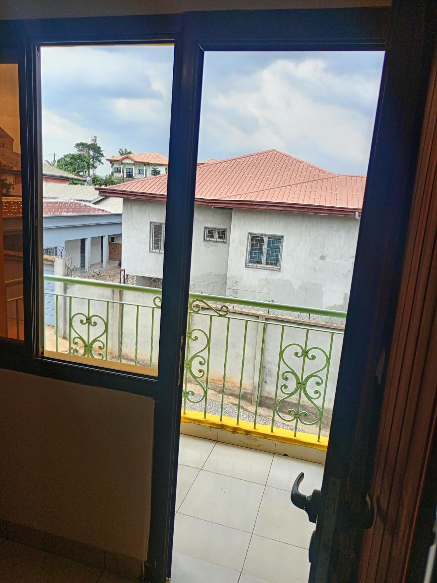 Résidence Des 7 Collines Yaoundé Esterno foto